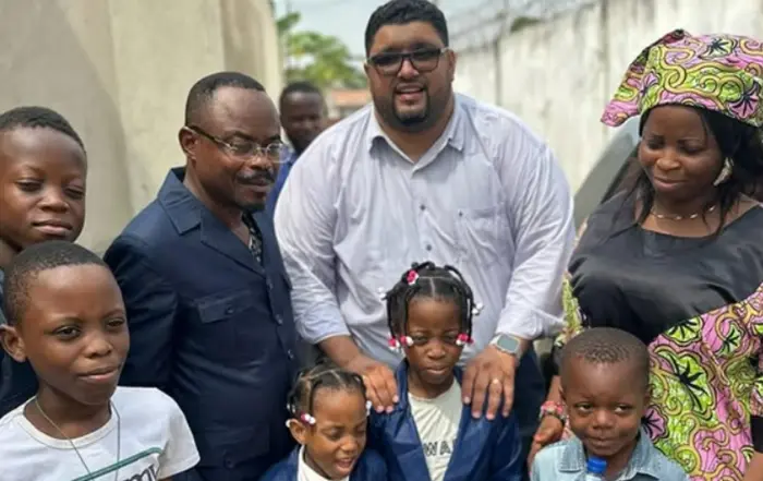 Que Deus continue levando o seu amor através da sua vida Fé Viva em Angola